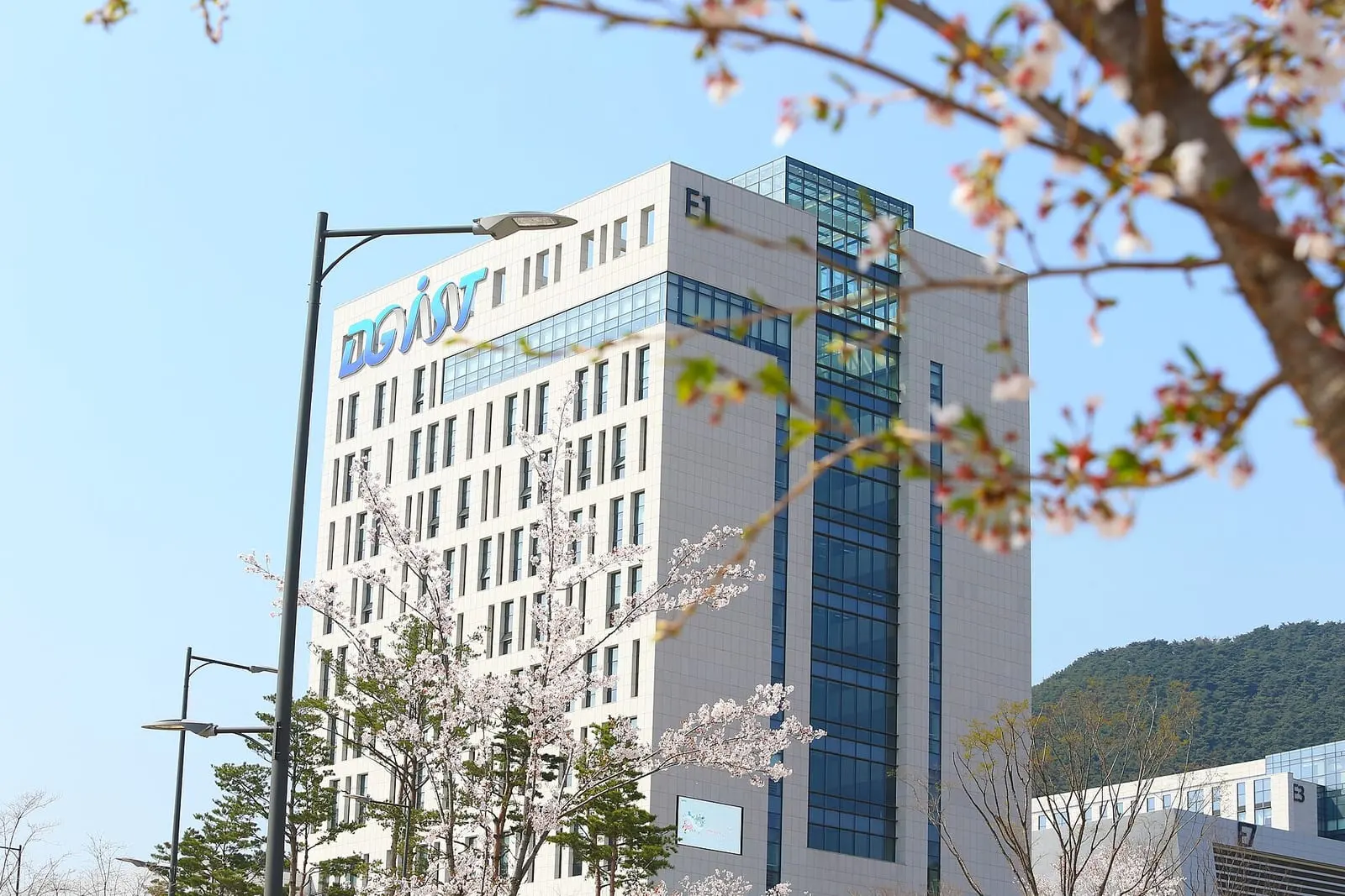 Daegu Gyeongbuk Institute of Science and Technology