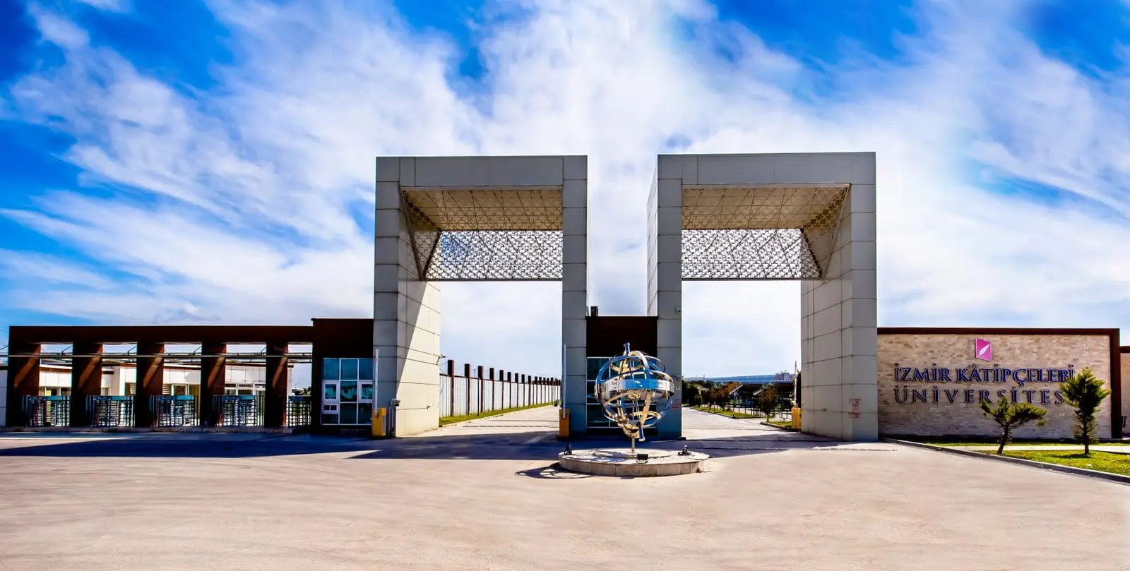 İzmir Kâtip Çelebi University