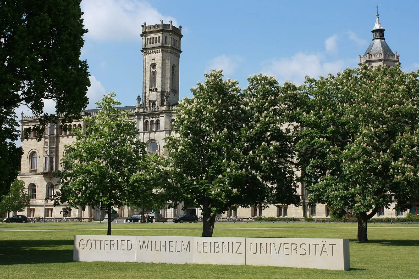 Leibniz University Hannover