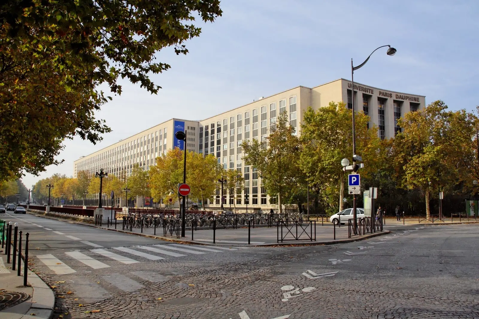 Paris Dauphine-PSL University