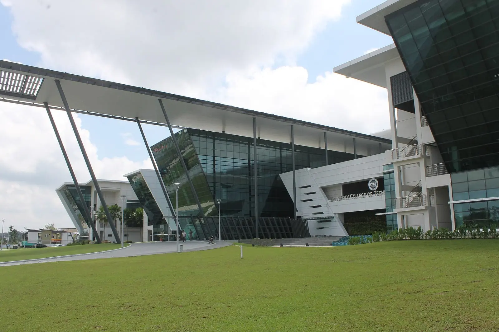 University College of Technology Sarawak