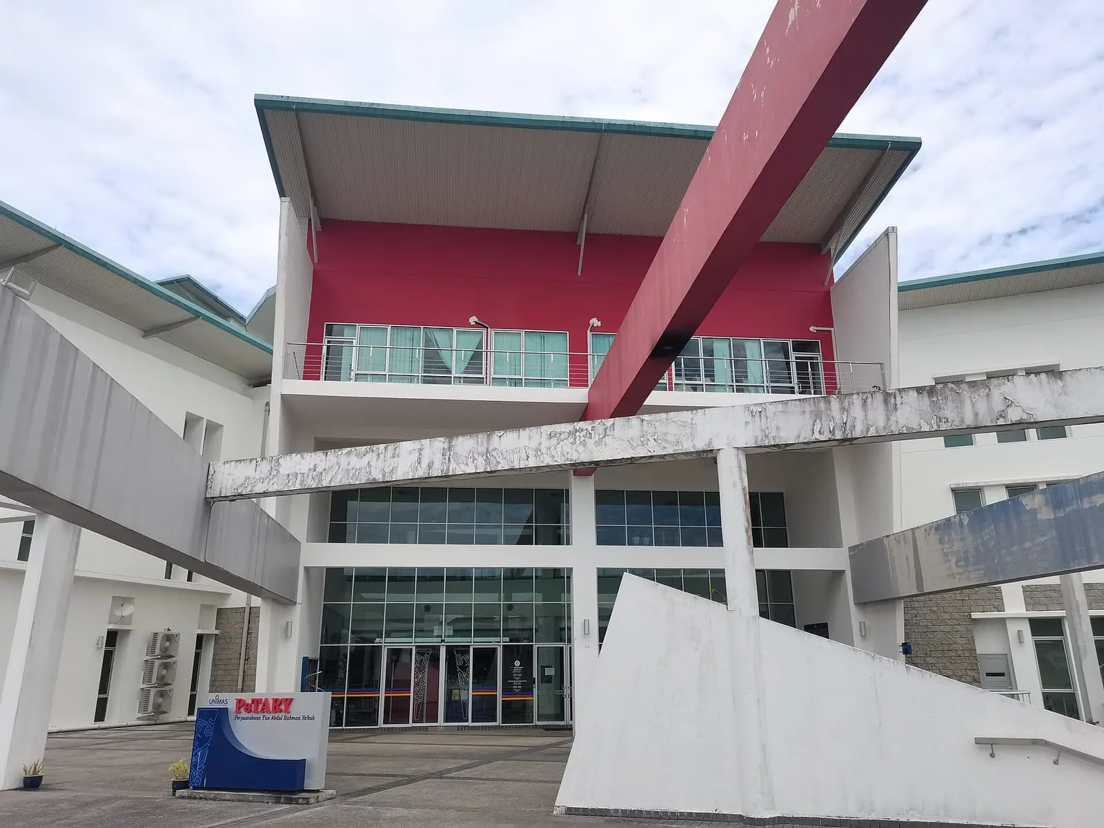 University Malaysia Sarawak