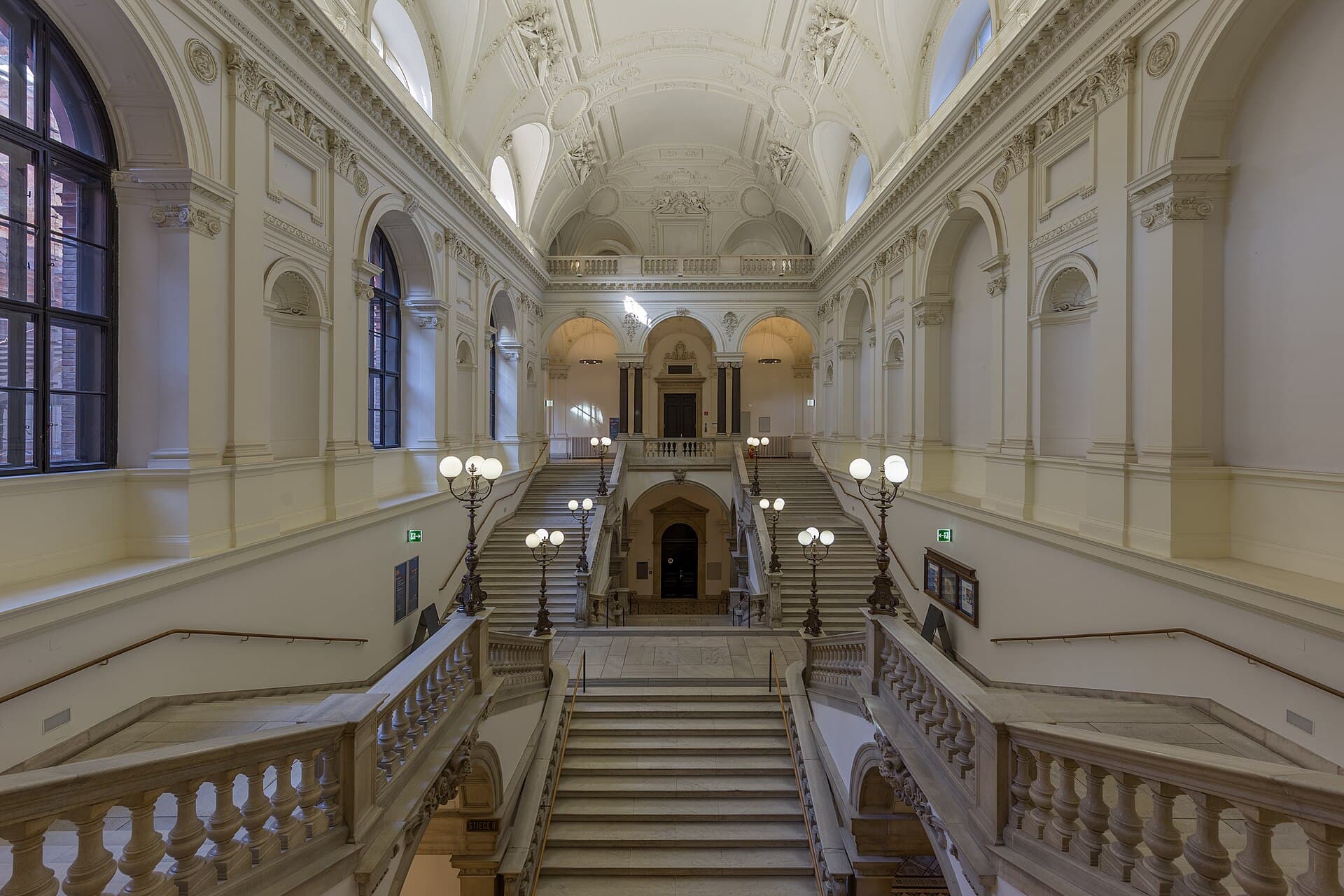 Studying in Austria: the country checks whether you would be admitted at home